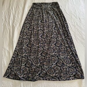 Gilli Navy Floral Spiral Maxi Skirt